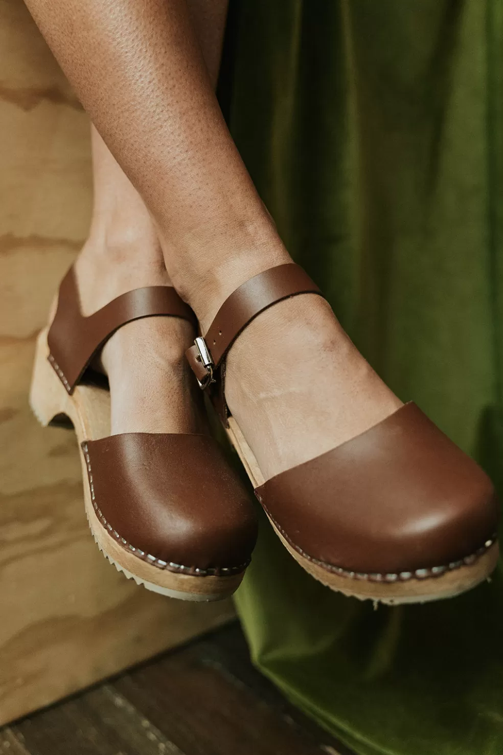 Heels | Olive Ave Mia Sofia Clog-Brown