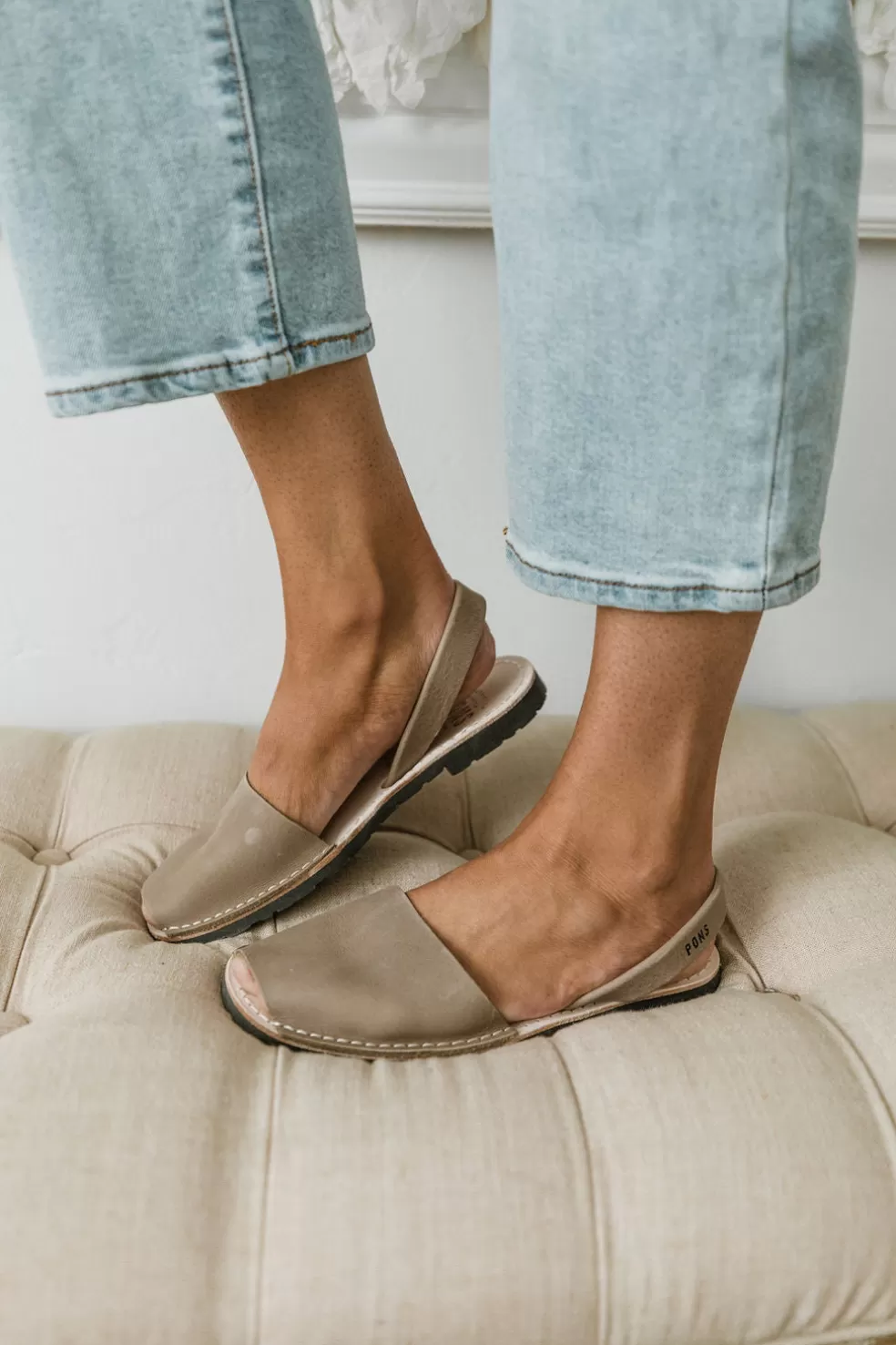 Flats | Pons -Taupe